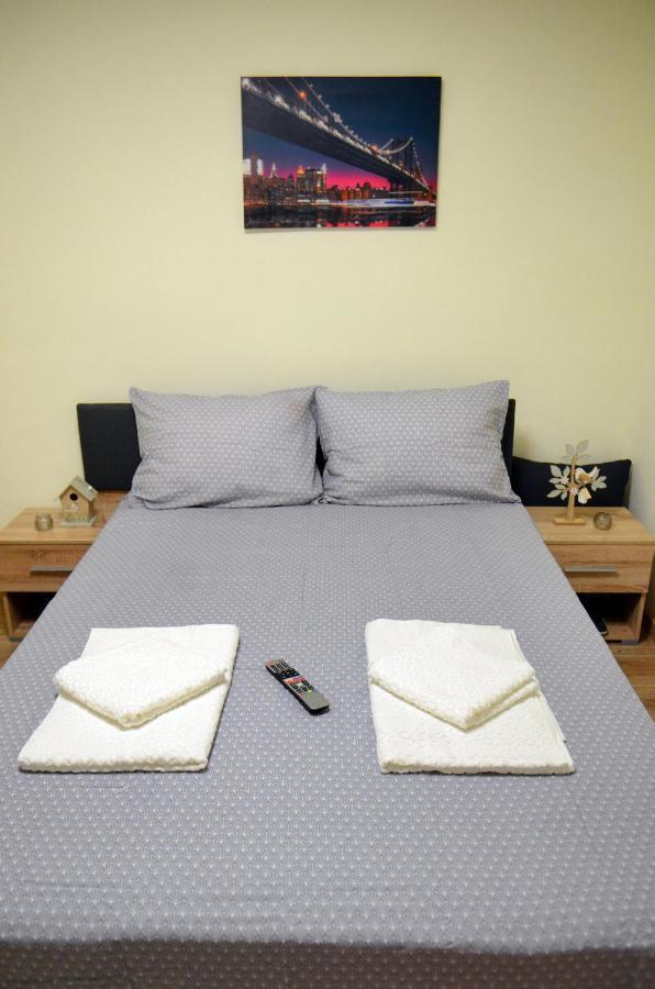 Private Apartment In The City Centre. Oradea Exterior foto
